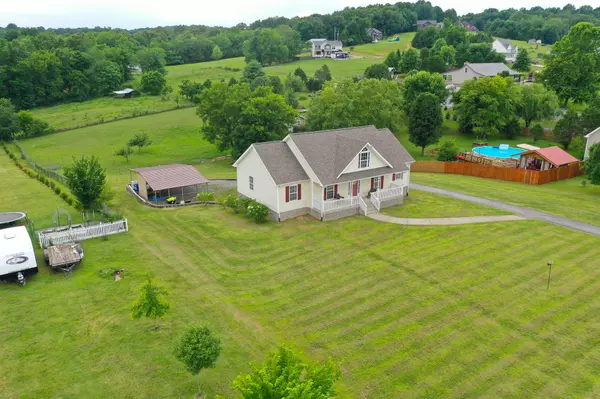 2195 Chester Harris Rd, Woodlawn, TN 37191