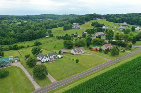 2195 Chester Harris Rd, Woodlawn, TN 37191