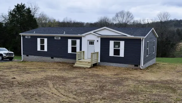 416 River St, Hartsville, TN 37074