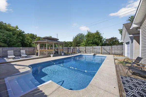102 Oak Springs Ln, Rickman, TN 38580