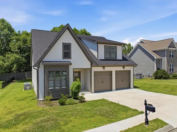 8906 Silver Maple Drive, Ooltewah, TN 37363