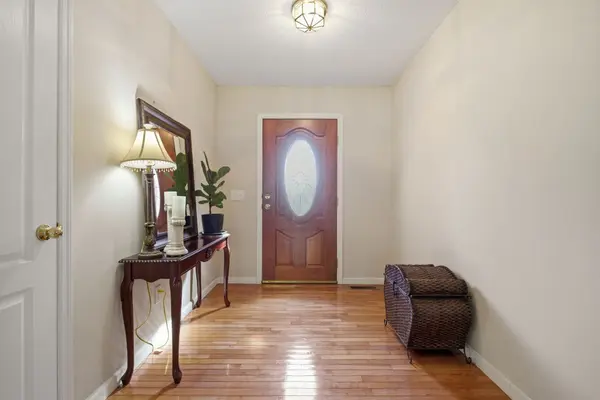 1130 Austin Cir, Lawrenceburg, TN 38464