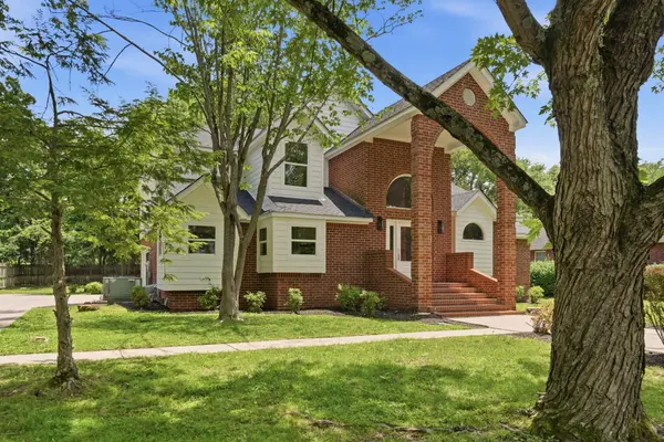 2918 Canterbury Ct, Murfreesboro, TN 37129