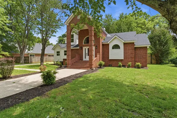 2918 Canterbury Ct, Murfreesboro, TN 37129