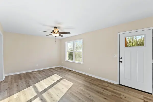 106 Athens Road, Delano, TN 37325