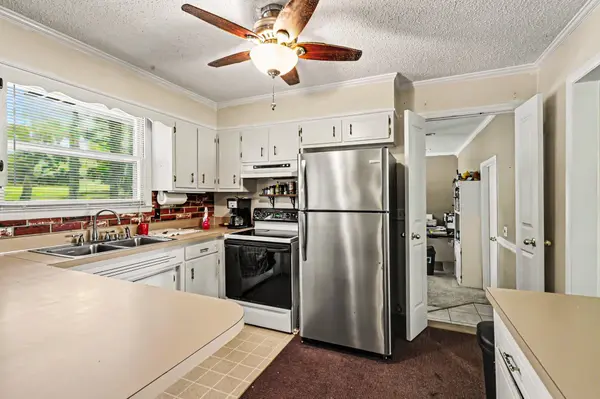 695 Overlook Dr, Mount Juliet, TN 37122