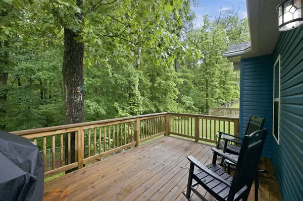 109 Mangrum Rd, Bon Aqua, TN 37025