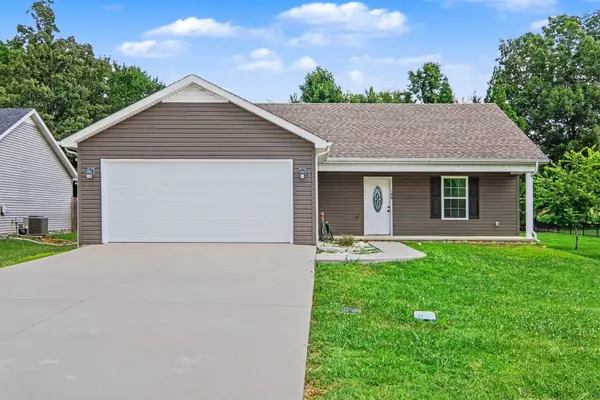 100 Collinwood Dr,  Tullahoma,  TN 37388