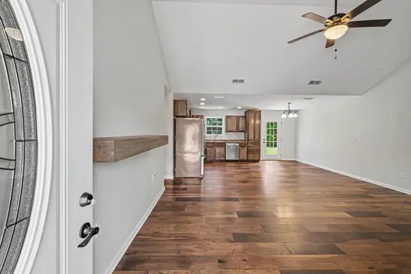 100 Collinwood Dr, Tullahoma, TN 37388