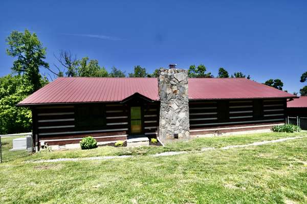 1342 Aetna Church Rd, Centerville, TN 37033