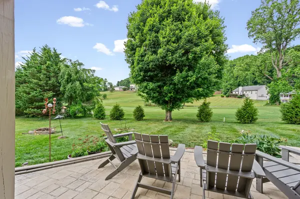 4328 Plantation Dr, Cookeville, TN 38506
