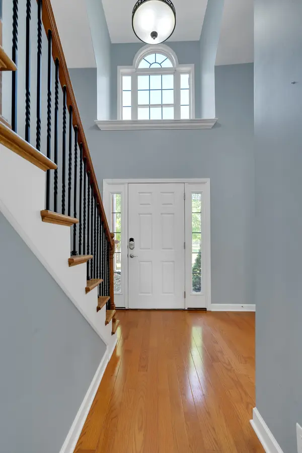 1318 Davy Crockett Dr, Murfreesboro, TN 37129