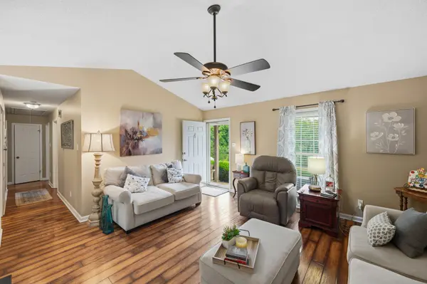 121 New Renfroe St, Lexington, TN 38351