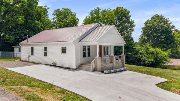 109 Frankfort Street, Athens, TN 37303