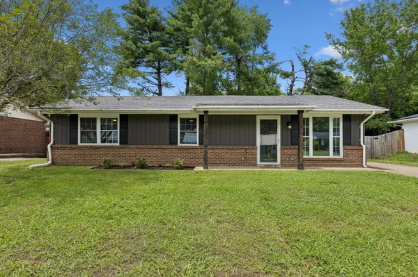 4337 Central Valley Dr, Hermitage, TN 37076