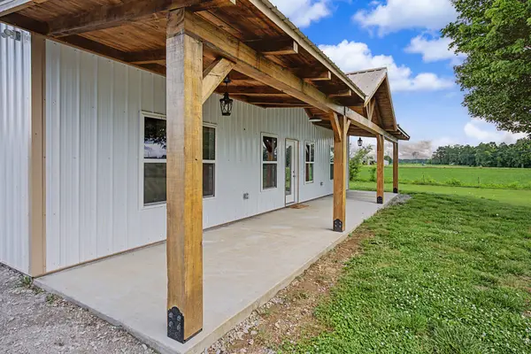 8 Self Rd, Lawrenceburg, TN 38464