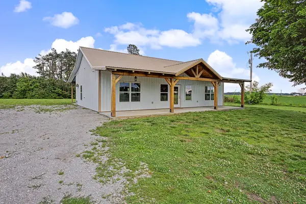 8 Self Rd, Lawrenceburg, TN 38464