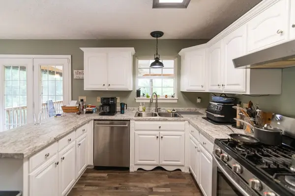 225 Sherman Road, Charlotte, TN 37036