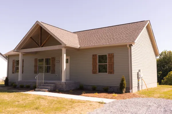 346 Hawkins Rd, Westmoreland, TN 37186