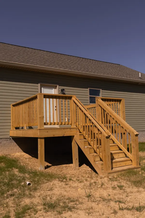 346 Hawkins Rd, Westmoreland, TN 37186
