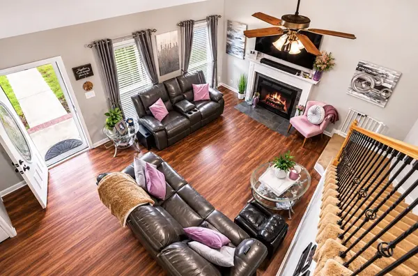 644 Foxfield Dr, Clarksville, TN 37042