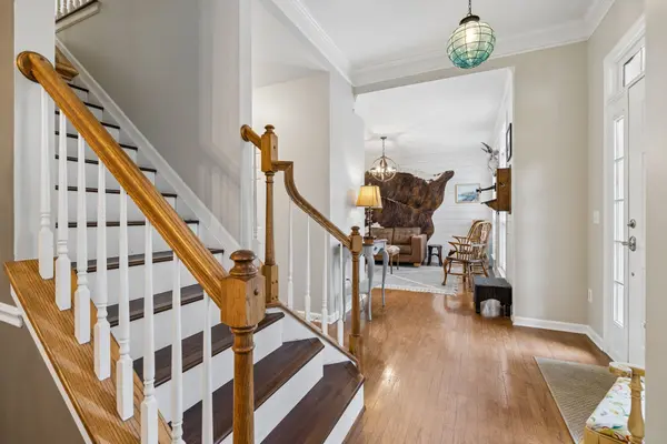 813 Glenavon Ct, Nashville, TN 37220