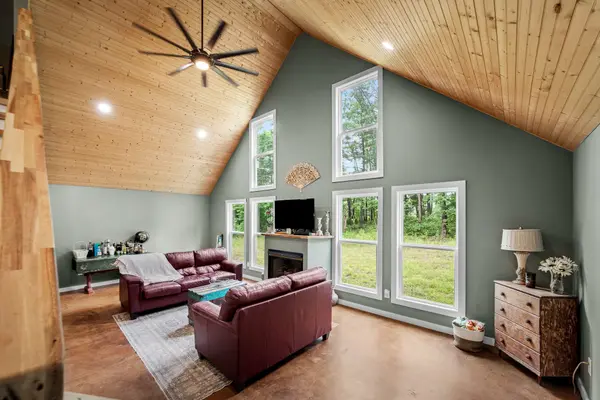 1361 Old Hwy 56, Altamont, TN 37301