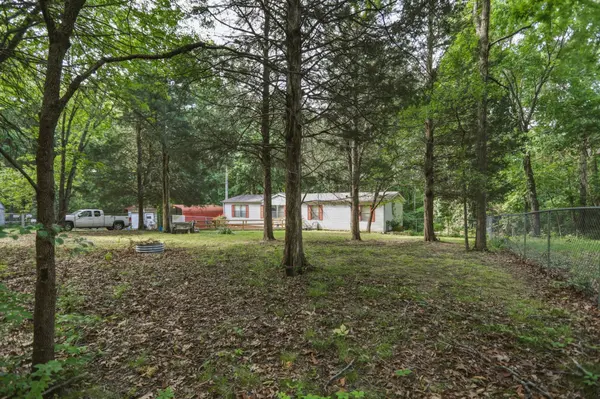 1024 Pickle Knight Rd, Joelton, TN 37080