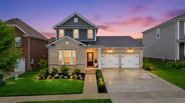 854 Nightingale Ave, Hendersonville, TN 37075