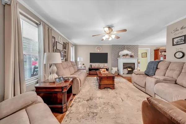 161 Brown Ln, Tracy City, TN 37387