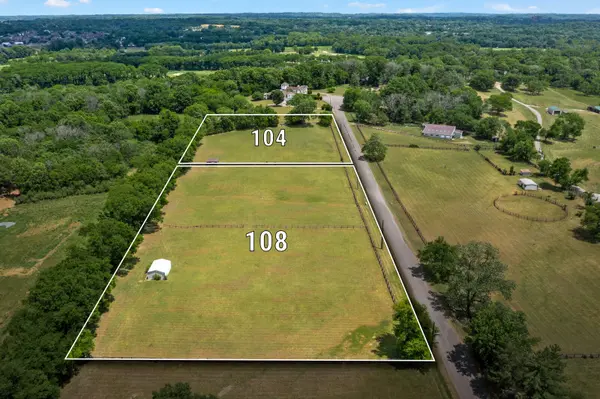 104 Pineywood Acres Dr, Madison, TN 37115