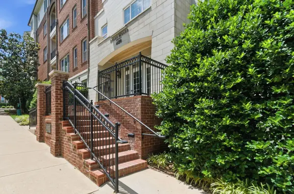 4120 Ridgefield Dr #203, Nashville, TN 37205