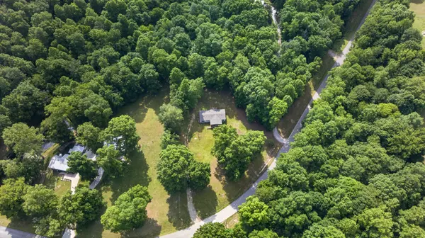 228 Shasteen Ridge Rd, Lynchburg, TN 37352