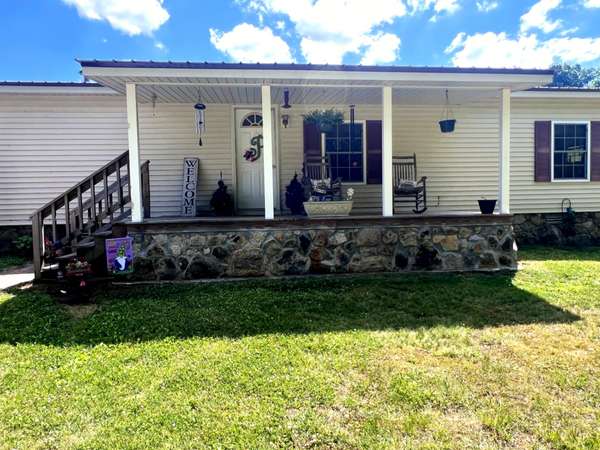 1133 Culps Bend Rd, Clifton, TN 38425