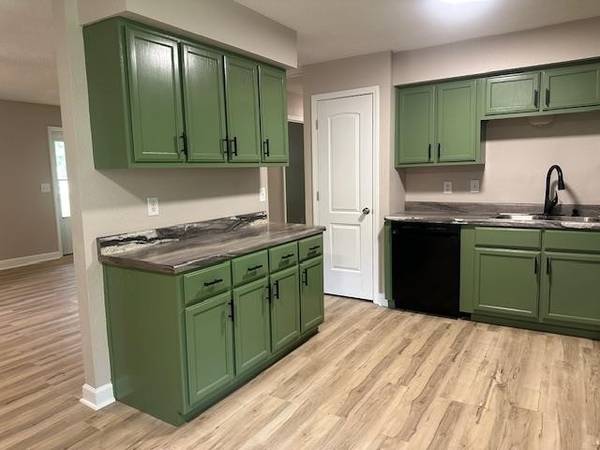 15 BROOKWOOD LOOP, Adamsville, TN 38310