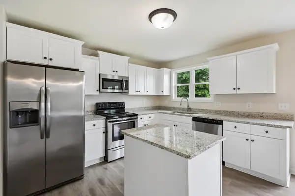 346 E Harris Rd, Bethpage, TN 37022
