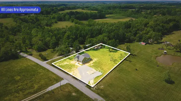 181 Rock House Hollow Rd, Bethpage, TN 37022