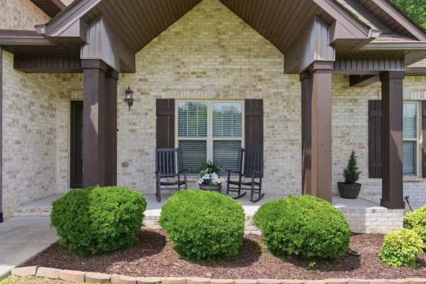 2065 Stratford Ln, Greenbrier, TN 37073