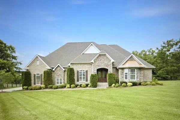 5232 Mead Park Dr, Thompsons Station, TN 37179