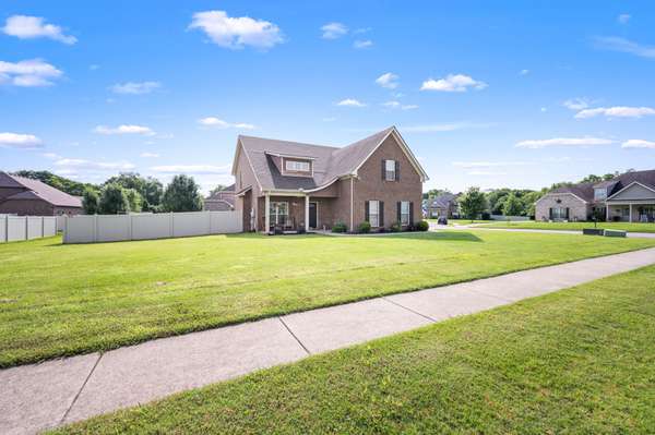 2425 Telford Ln, Murfreesboro, TN 37128