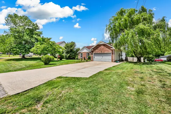 2441 Artie Manning Rd, Clarksville, TN 37042
