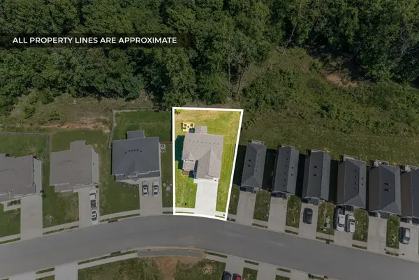 403 Barry Dr, Clarksville, TN 37040