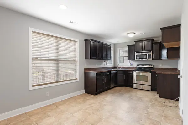 2216 Trophy Trce, Clarksville, TN 37040
