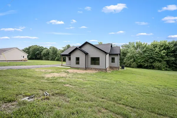 320 Underhill Rd, Mcminnville, TN 37110