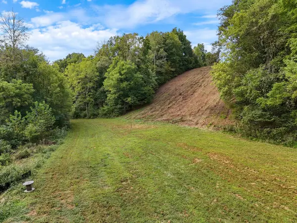 1344 Cut Off Rd, Ethridge, TN 38456