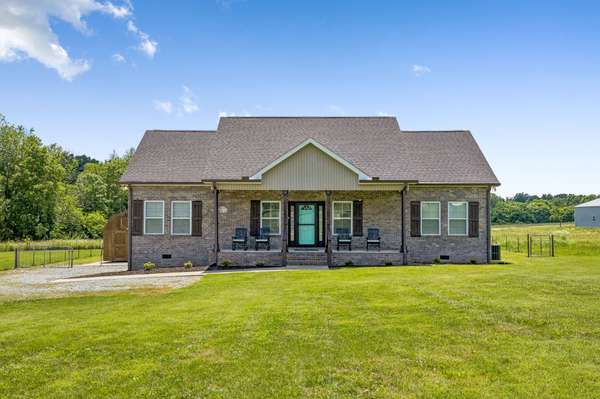 583 New Deal Potts Rd, Cottontown, TN 37048