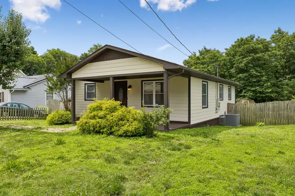 106 Jordan Ave, Mount Pleasant, TN 38474