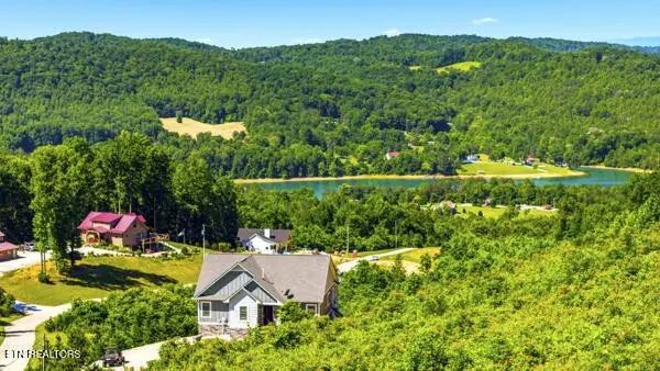 301 Mountain Way, Sharps Chapel, TN 37866