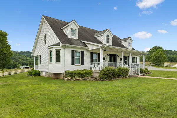 36 Parker Valley Ln, Frankewing, TN 38459