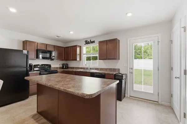 5742 Stardive Way, Christiana, TN 37037